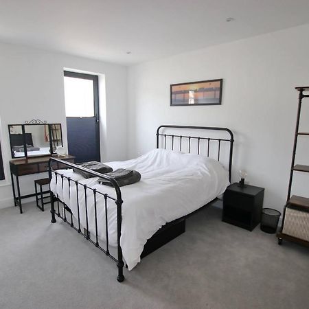 Modern Home For Small Groups By Stones Throw Apartments - Free Parking - Sea View Worthing Ngoại thất bức ảnh